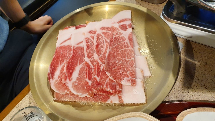  [노릇][수 숯불 직화 꼬치 바비큐] 군자역 근처 1차 냉동 대패 삼겹살 2차 꼬치구이 맛집 식당