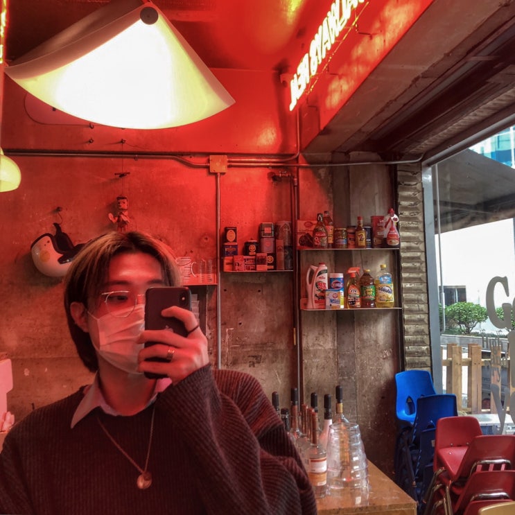  성수동 카페 :: 힙한 분위기의 하이엔드라이