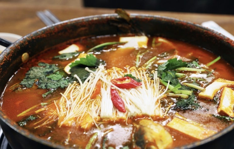  망원동곱창전골'수창골' 곱창전골 맛있는 집!