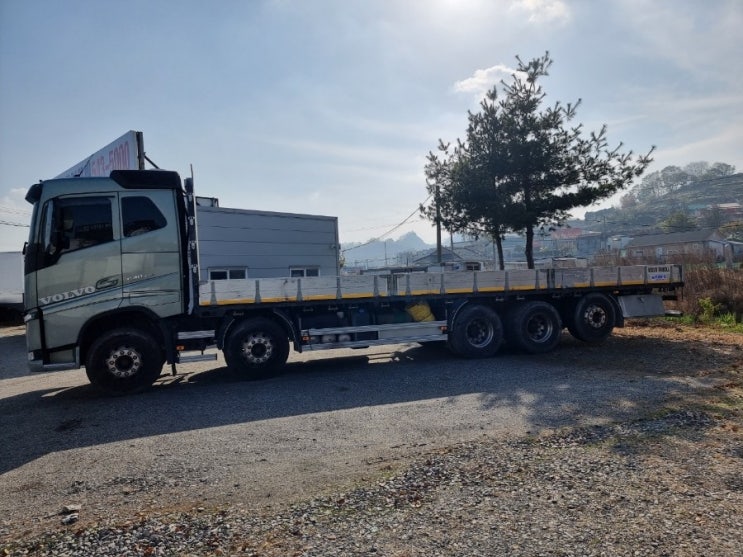  볼보 FH540 25톤 카고트럭 25톤후축카고 볼보투쓰리카고 에어써스후축 20년식 26만키로  특트럭