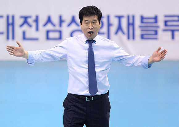  IBK 김호철 감독 선임!! 조송화 퇴출 확정!!(김호철 국대, 현대캐피탈, 나이, 경력, 남자배구)