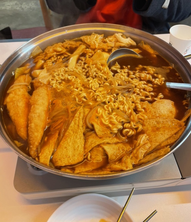  [홍대맛집] 은하수 즉석떡볶이. 입짧은햇님 입맛, 과연 믿을만 한 것인가에 대한 고찰.