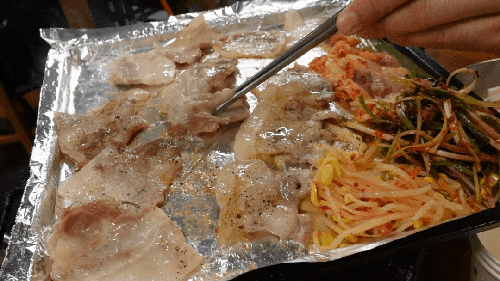  냉동고 제주 레트로 감성의 냉동삼겹살 맛집