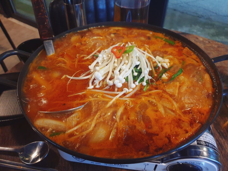 [수원] 아주대술집 더홈, 닭짬뽕찌개가 맛있는 집