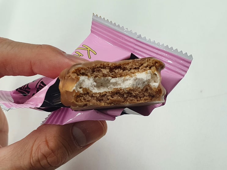  노티드 쁘띠 몽쉘 마롱 몽블랑 케이크 밤 맛 굿