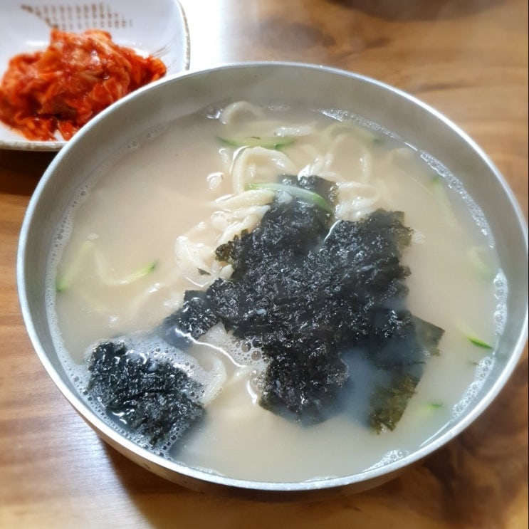 이모네 손칼국수 춈미 추천 아주대 맛집 이모네 손칼국수 춈미 추천 아주대 맛집