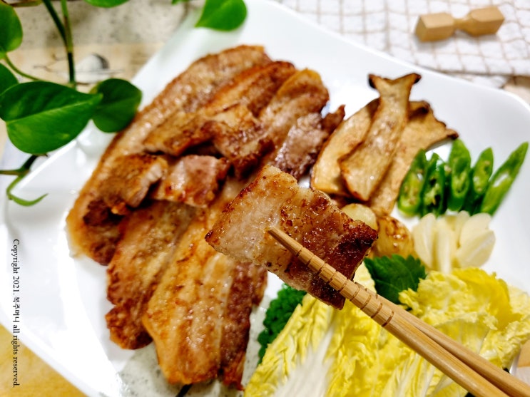  삼겹살 에어프라이어 요리~ 겉바속촉의 맛있는 삼겹살 구이!