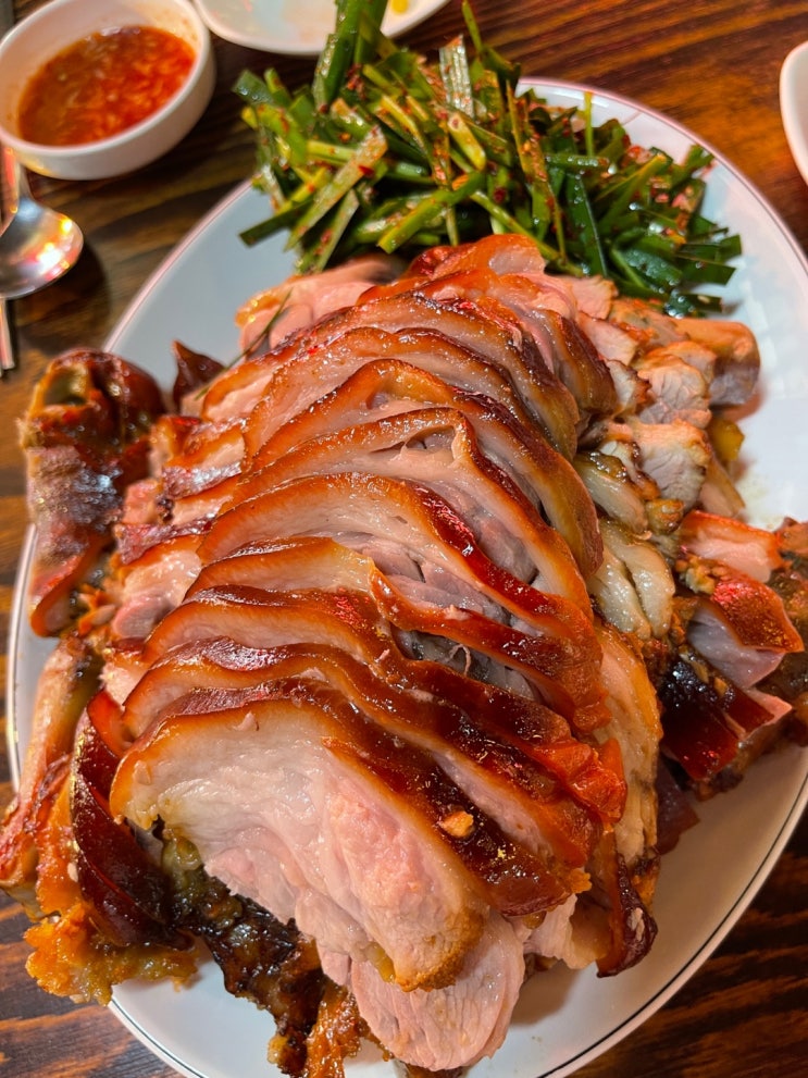  혼자만 알고싶은 가능역 맛집 <한상궁왕족발> 쫀득함이 일품!