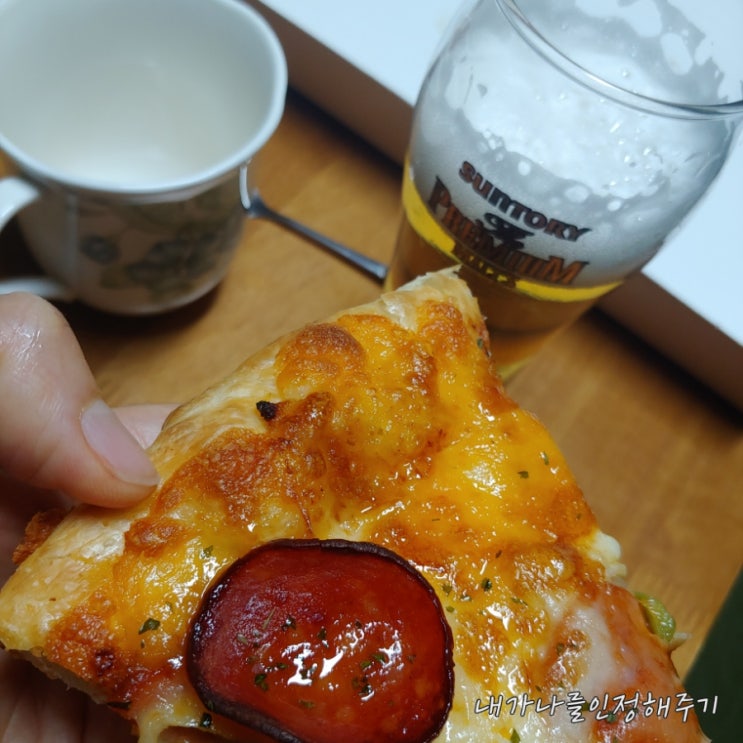  내돈내산 과수원 과일카페 페페로니 피자 피맥데이 페페로니 피자 유래