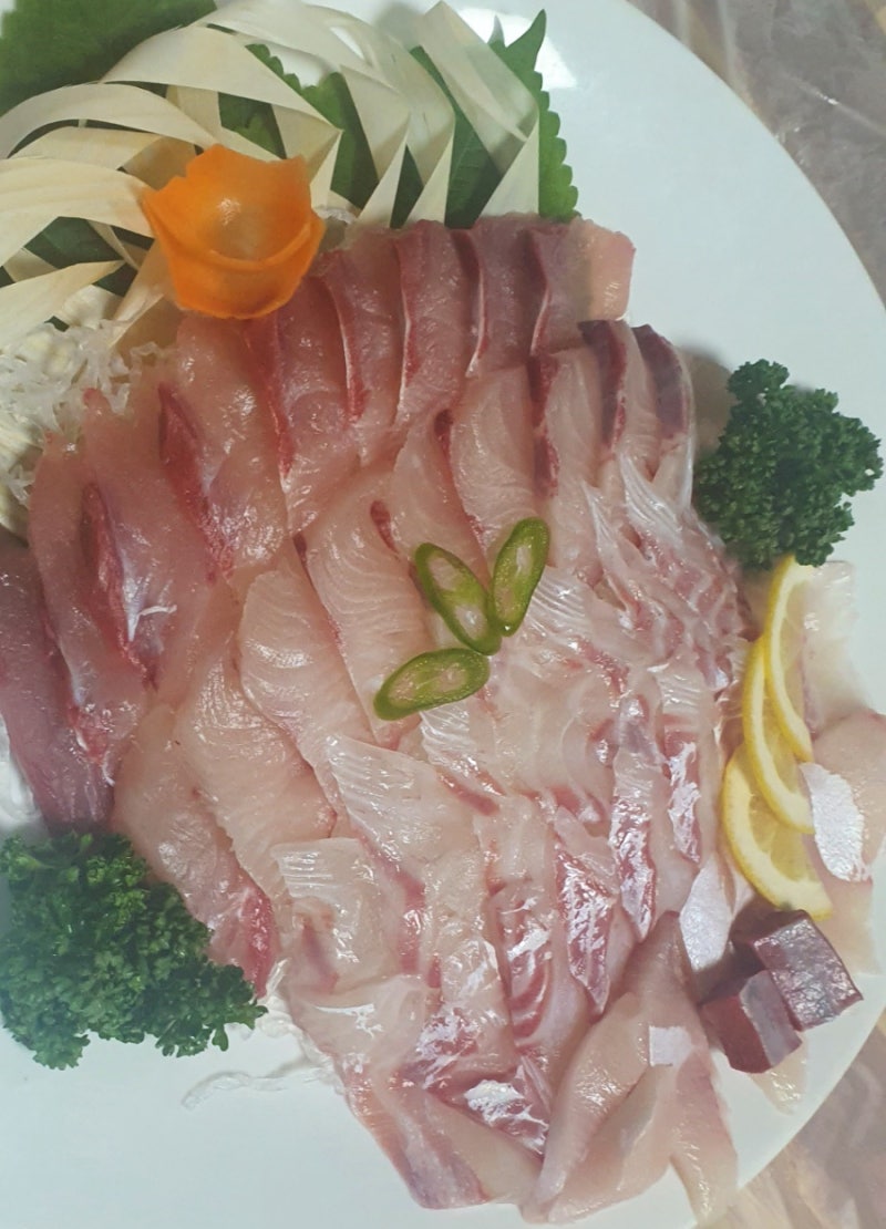 [남광주 시장 횟집 진도 섬마을] 서비스도 맛도 좋은 식당 (광어 2인분 /방어 3인분 +돔 4인분....