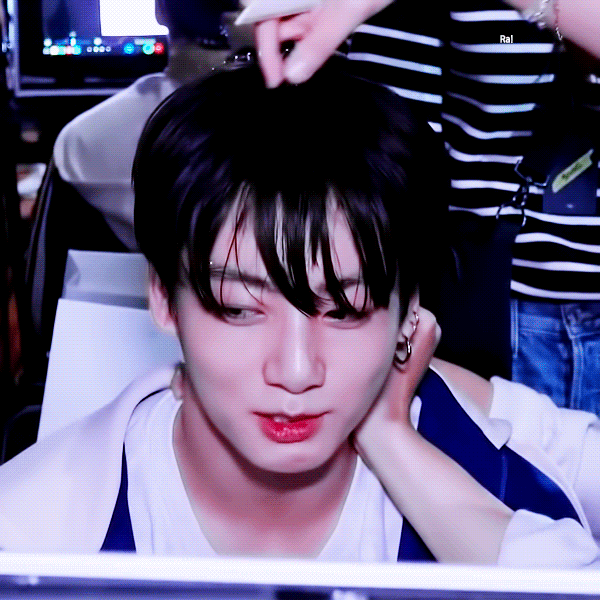 BTS 3J(삼제이) 정국 '버터 Butter' 스페셜 안무 연습 비하인드 전정국 움짤! BTS 3J(삼제이) 정국 '버터 Butter' 스페셜 안무 연습 비하인드 전정국 움짤!