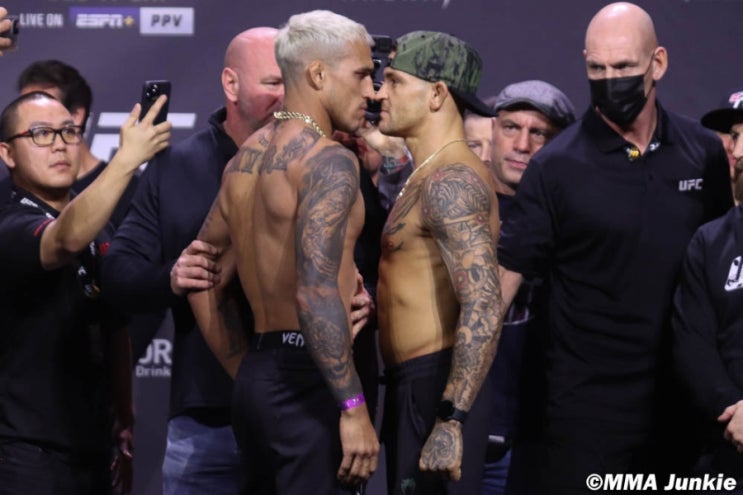 UFC 269: 올리베이라 vs 포이리에 계체 결과와 영상 UFC 269: 올리베이라 vs 포이리에 계체 결과와 영상