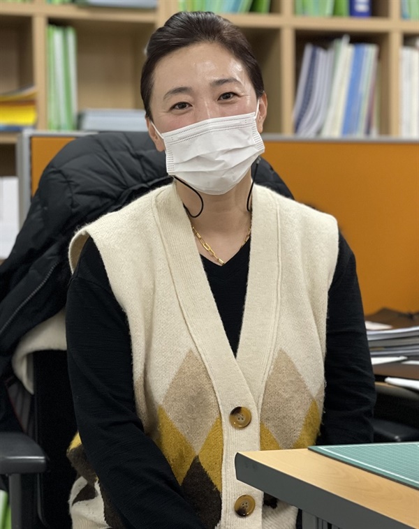 48살에 사회복지사 도전... "두려워하지 마세요" 48살에 사회복지사 도전... "두려워하지 마세요"