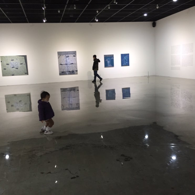  [아이와 대전여행] 잘 이해하지 못해도 그냥 휑한 공간이 좋음 3살아기와 대전시립미술관
