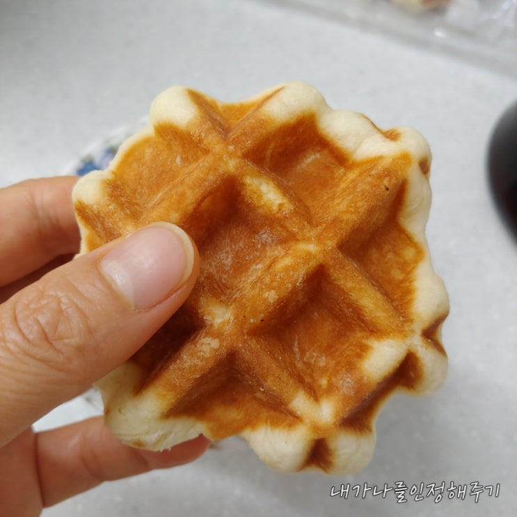  노브랜드 삼립 오븐에 구운 벨기에 와플 리에주 와플이란  싸락 설탕 (니브 슈거) 뜻