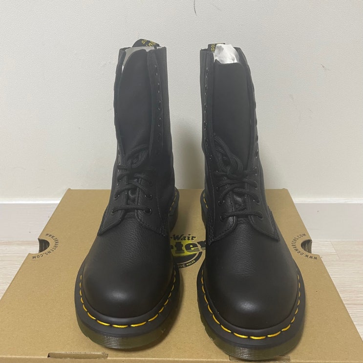  Dr Martens "닥터마틴 1490 버지니아 10홀 롱부츠 " 선물 리뷰