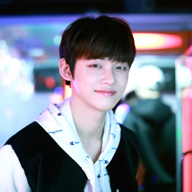  트위터&인스타&페북(TW&IG&FB)} 투모로우바이투게더(TOMORROW X TOGETHER) - 연준(YEONJUN) /190111