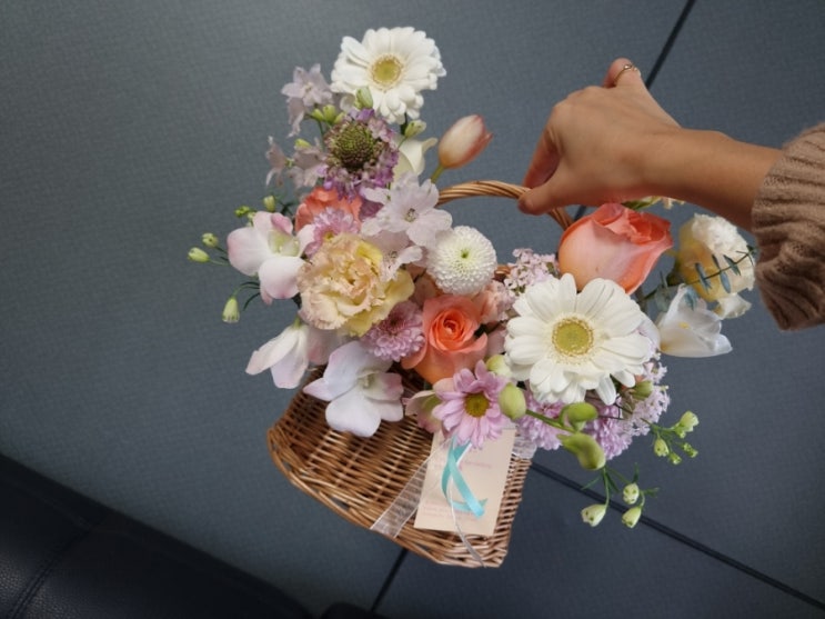  신중동꽃집 부천꽃집 르베이지 예쁜 크리스마스 꽃다발 꽃바구니 추천:))