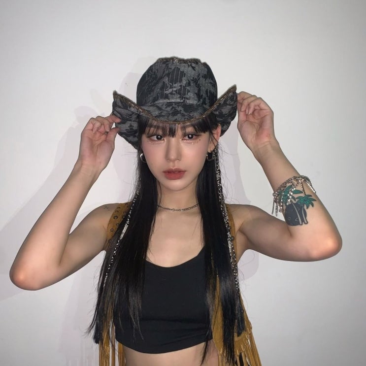 타투도 이쁜 노제 #노제 #노제타투 노제 타투한거 귀엽다 타투도 이쁜 노제 #노제 #노제타투 노제 타투한거 귀엽다