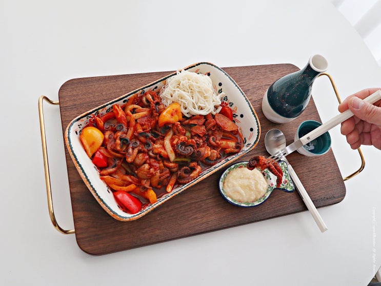  맛들당 쭈꾸미볶음 간편요리 한끼식사로 엄지척!