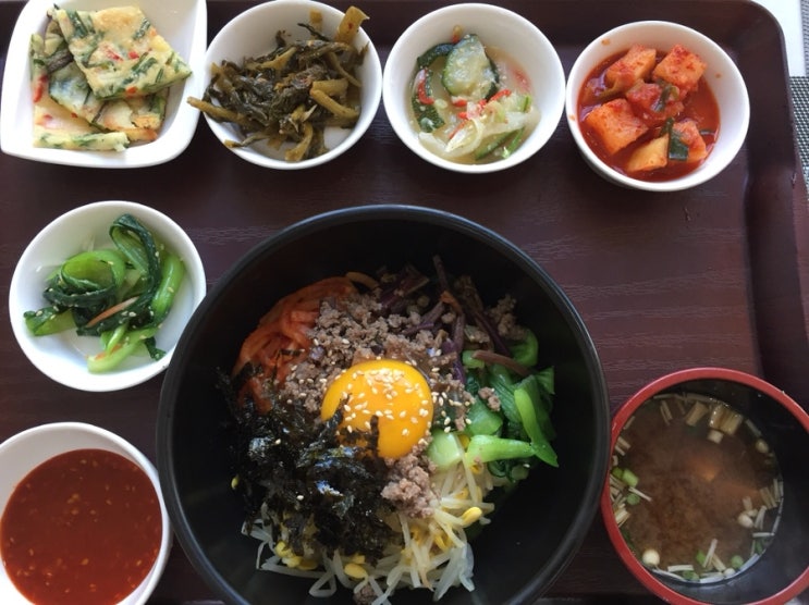  전민스포츠센터 클럽하우스 식당 라마띠네 리앤이 6000원짜리 야채 비빔밥은 메뉴에서 사라짐ㅜ
