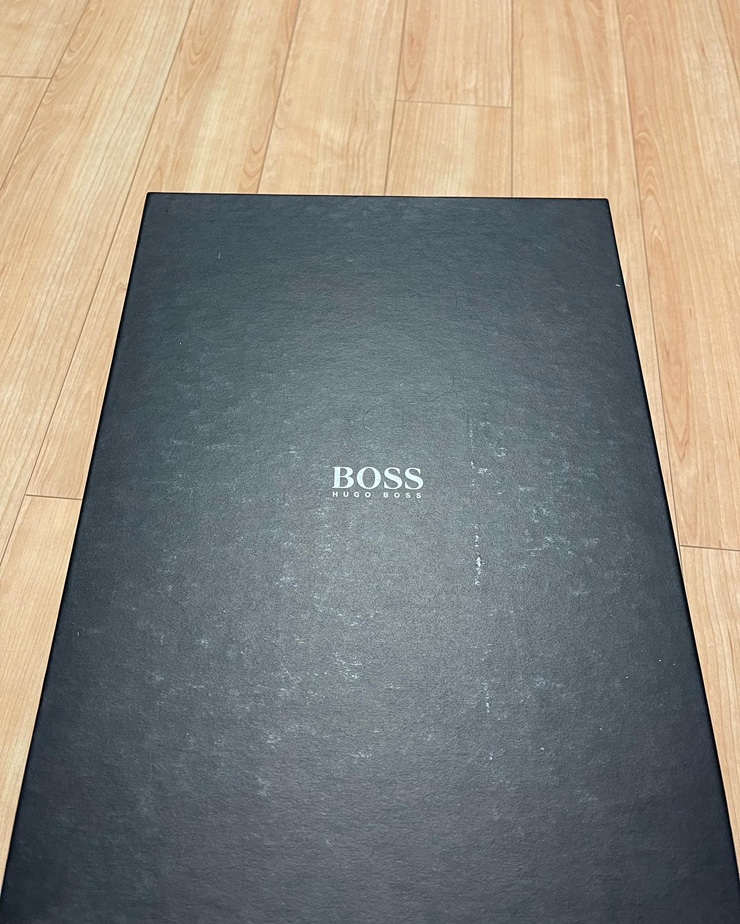  새신발 #휴고보스