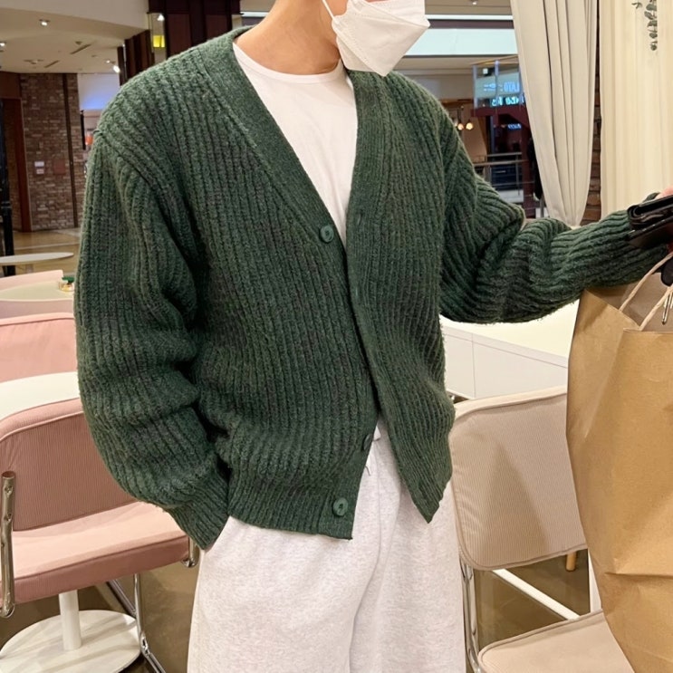  남자 두꺼운 울 캐시미어 벌룬핏 크롭 가디건 겨울 코디 꿀템