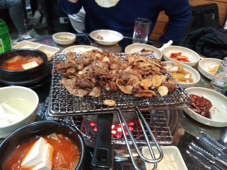 내돈 내먹..상무지구 연탄구이 맛집 일빴따 다녀 왔습니다