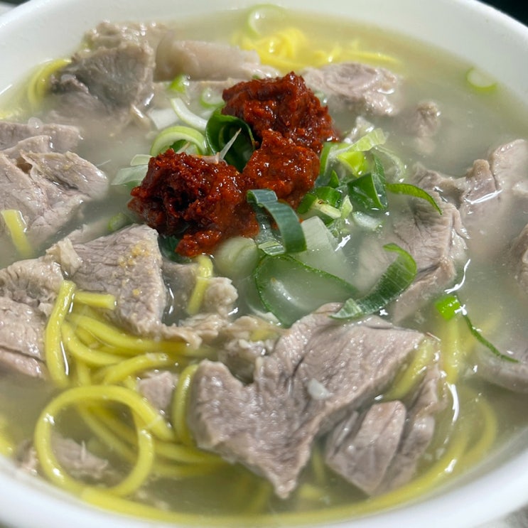  <50년 전통의 돼지국밥과 수육> 가성비 끝내주는 대구 국밥 맛집 군위식당 무한리필 후기