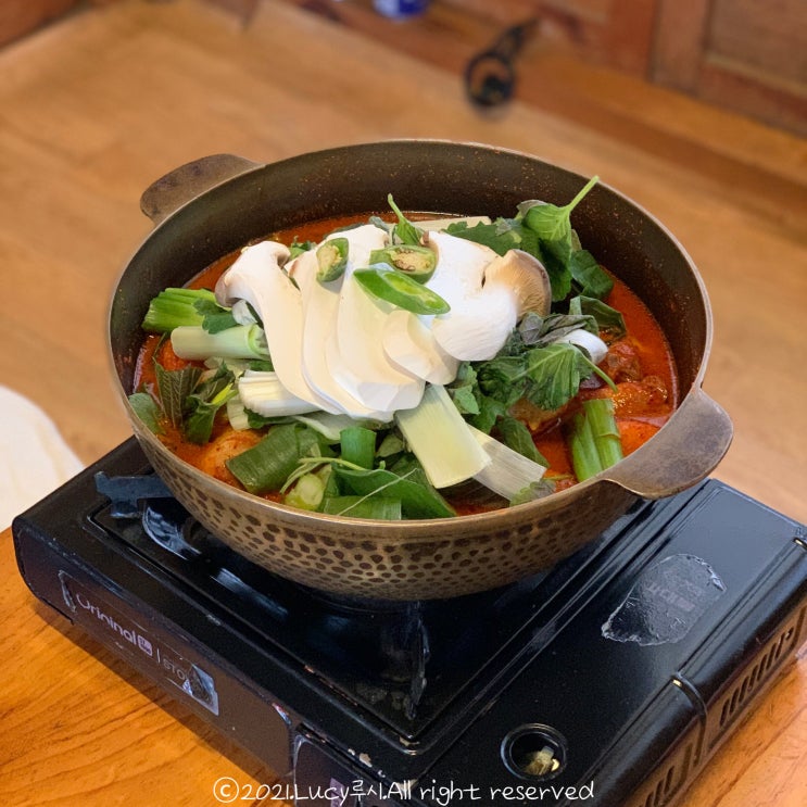  남한산성 맛집 :: 낙선재_서울 근교 넓은 한옥마을 가족 외식하기 좋은곳에서 토종닭볶음탕