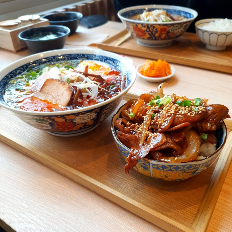  마찌카도 송도점 가서 일본라멘과 부타동 먹었어요