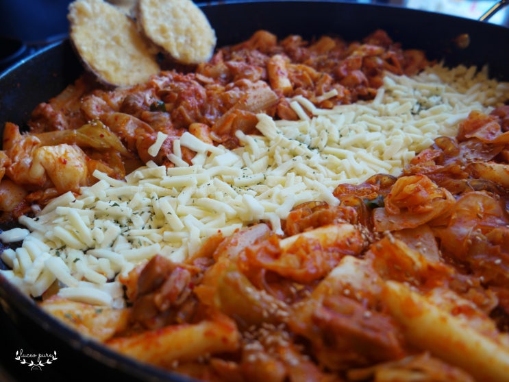  안산 초지동 맛집 #홍춘천 치즈 닭갈비 초지1점에서 김치치즈닭갈비