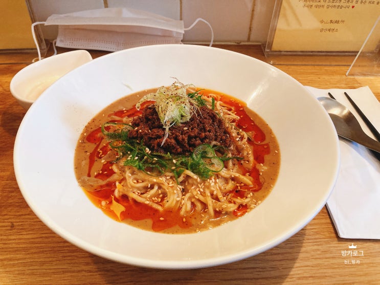  [회현동/명동 맛집]금산제면소 탄탄멘, 줄서서 먹는 면 요리 맛집(미쉐린 가이드 2022)