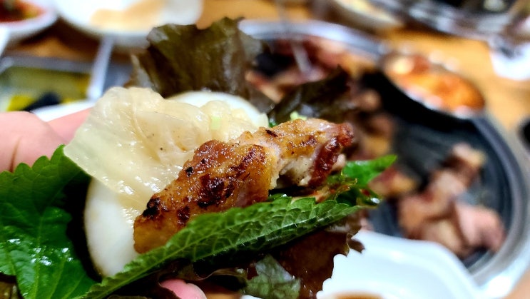  진천스크린골프장 삼겹살 맛집 두툼한 고기에서 육즙이 터져요!!