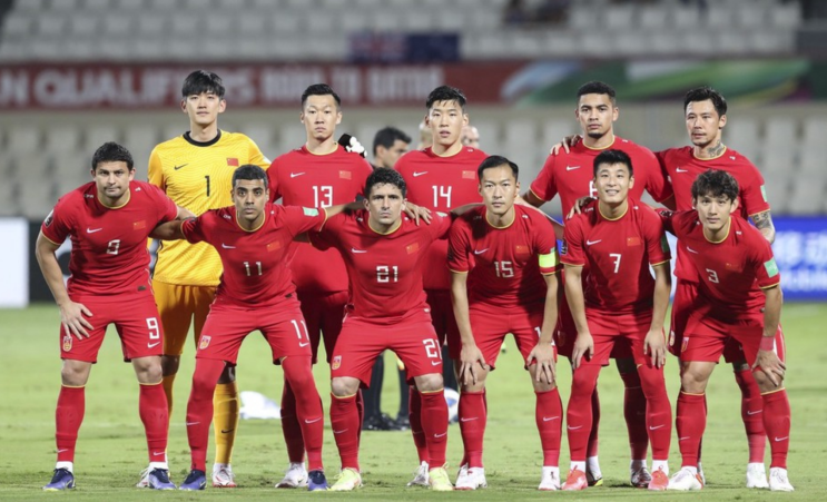 ‘대반전’ 노리는 중국 축구 대표팀 리샤오펑(李霄鹏) 신임 감독, 선수 차출은? ‘대반전’ 노리는 중국 축구 대표팀 리샤오펑(李霄鹏) 신임 감독, 선수 차출은?
