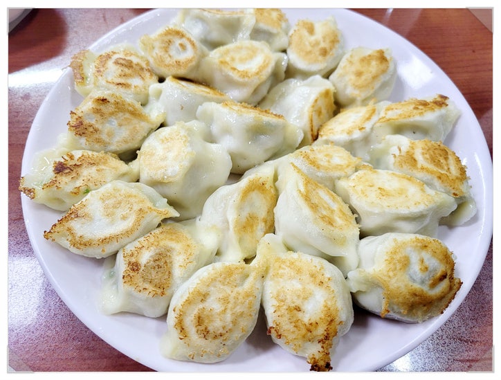  군만두 달인 최자로드 가산동맛집 월래순교자관 방문