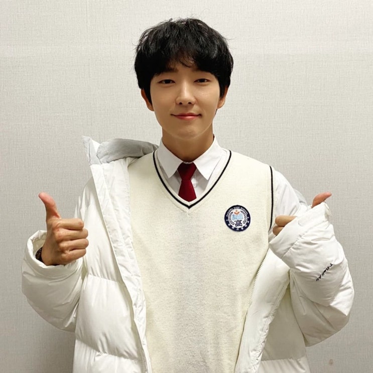 40살에 교복입고 차기작 찍는 배우 이준기 40살에 교복입고 차기작 찍는 배우 이준기