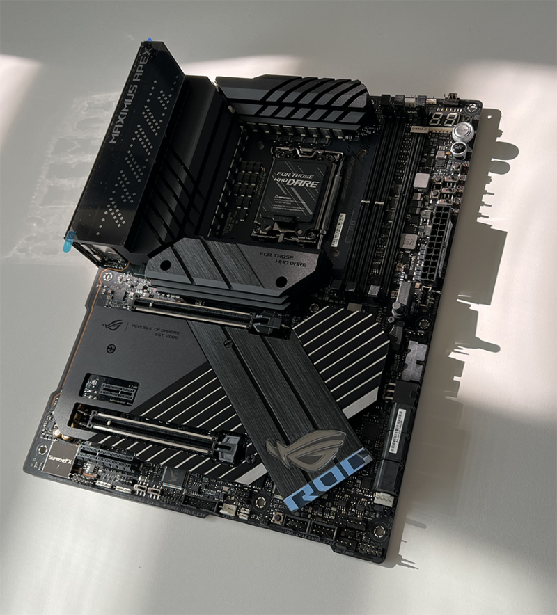 ASUS ROG Maximus Z690 Apex
