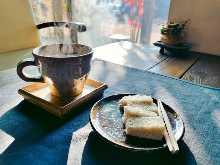  만촌동 카페 추천 정원 있는 다천산방 햇살뷰가 너무 예뻐요!