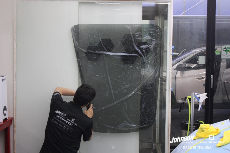  TESLA MODEL 3, 테슬라썬팅은 존슨R이 제법 잘 어울려요~