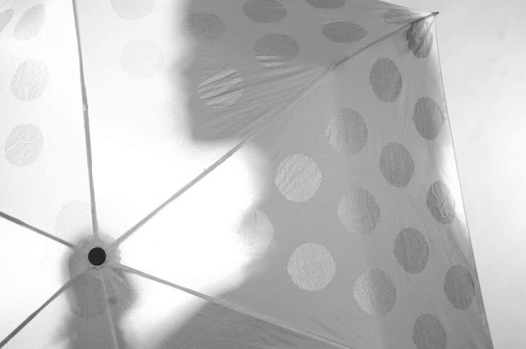 [2ch 괴담] 하얀 우산과 하얀 옷을 입은 사람