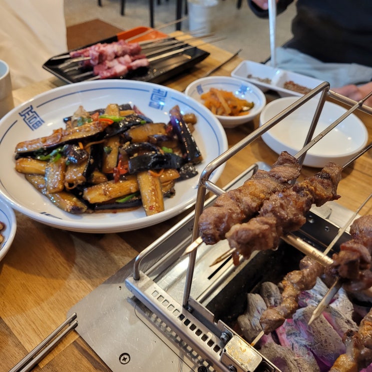  유성양고기 박세리 선수가 옆테이블에 앉았던 도문양꼬치 갔다가 일당감자탕 꼬우