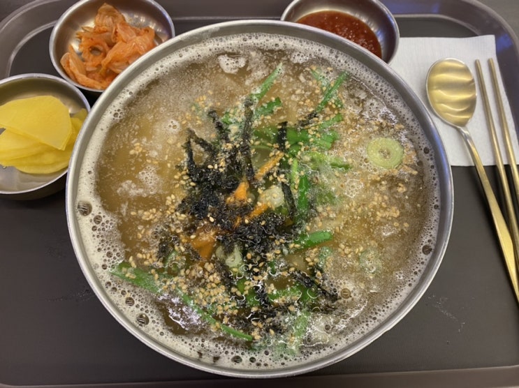  서면삼정타워 다옴 깔끔한 칼국수맛 혼밥하기도 좋았던!