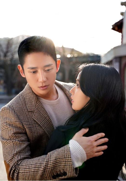  설강화, 역사왜곡 논란 딛고 첫 방송