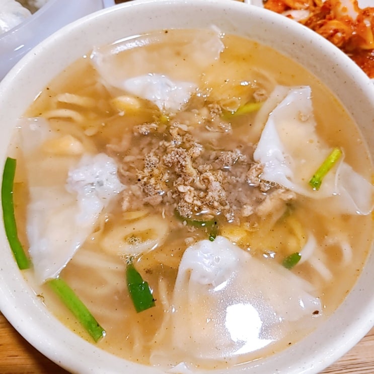  명동 을지로입구)  미쉐린가이드2022, '명동교자' 칼국수 맛집