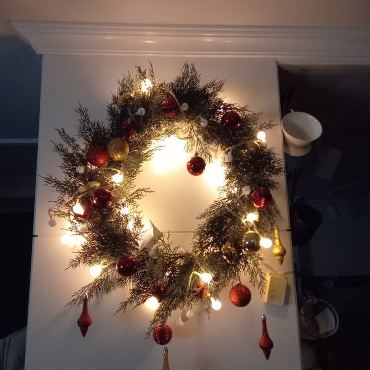  크리스마스 준비 DIY_Do they know it's christmas_Band Aid