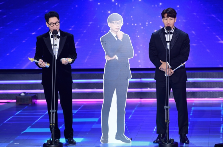 2021sbs<b>연예대상</b> 유재석<b>불참</b> 미운오리새끼<b>대상</b>