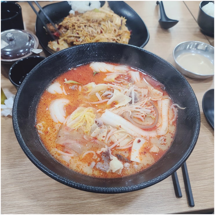  마라탕은 중국여행때 먹은게 제일 맛나지만 여기도 맛나요
