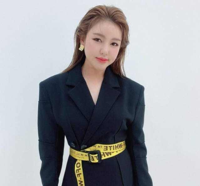 송가인 다이어트 44kg 몸무게 인증 후 반전 매력 리즈 갱신중 인스타 근황