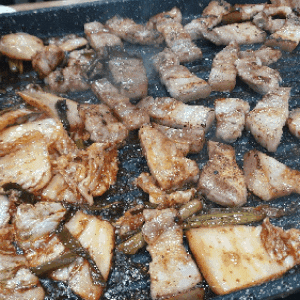 이천 하이닉스 후문 지리산 흑돼지 생삼겹살 맛집 신라면 서비스